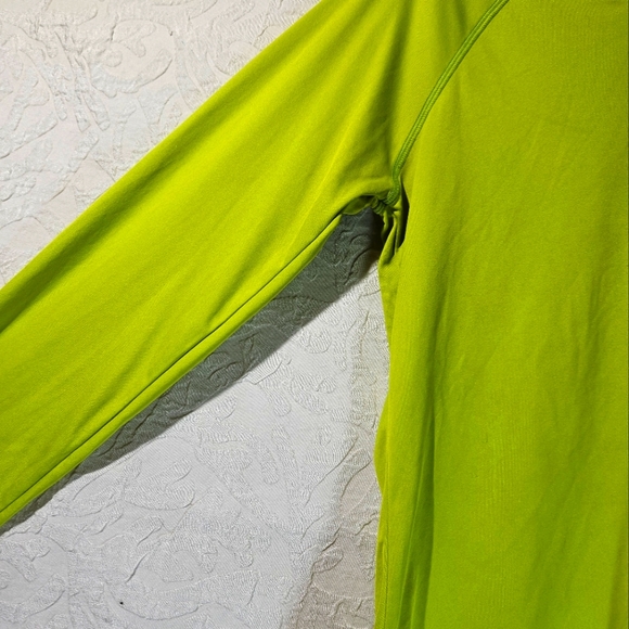 Women's Under Armour Heatgear Green Long Sleeve - Picture 5 of 10